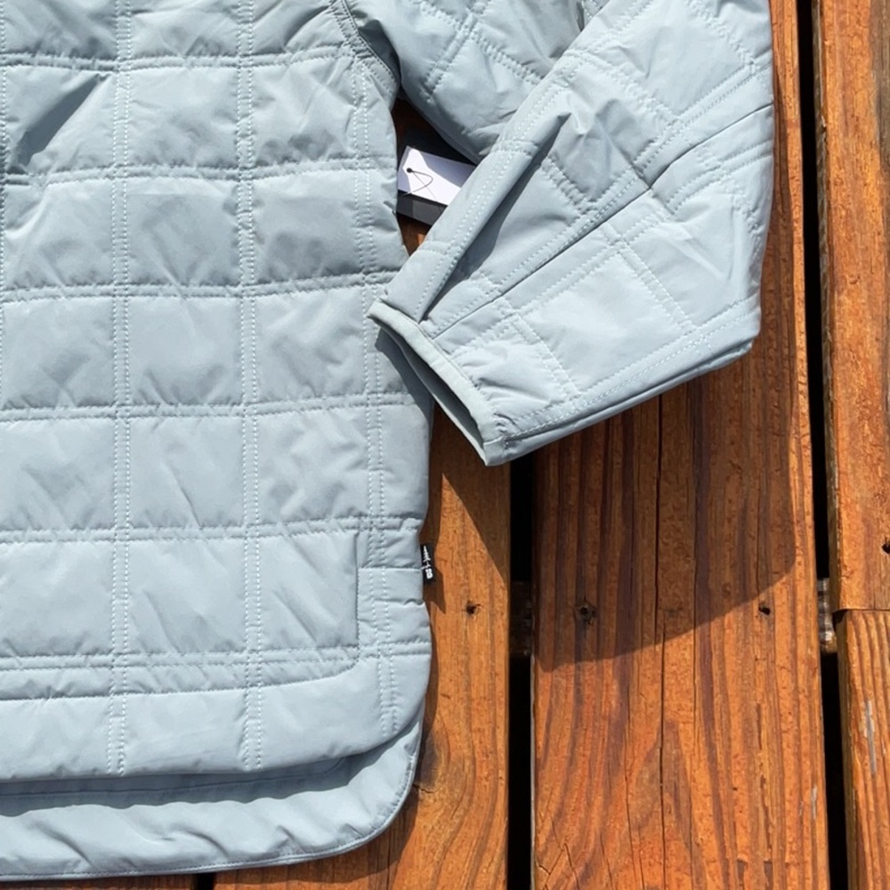 NWT Bass Outdoor Women’s Oversized Spring Puffer Jacket Size Small - Picture 4 of 16